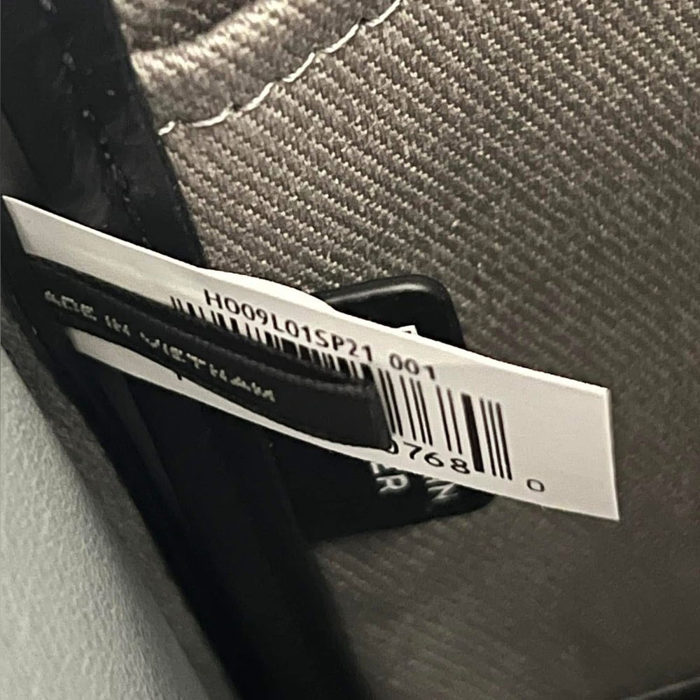 H009L01SP21 - Marc Jacobs The Leather Mini Tote Bag - Picture 13 of 16